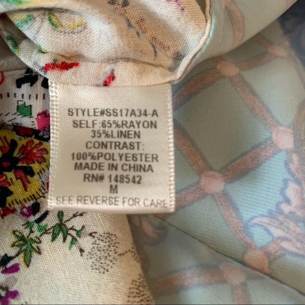 Cyrena Anthropologie floral top size medium - Picture 7 of 11